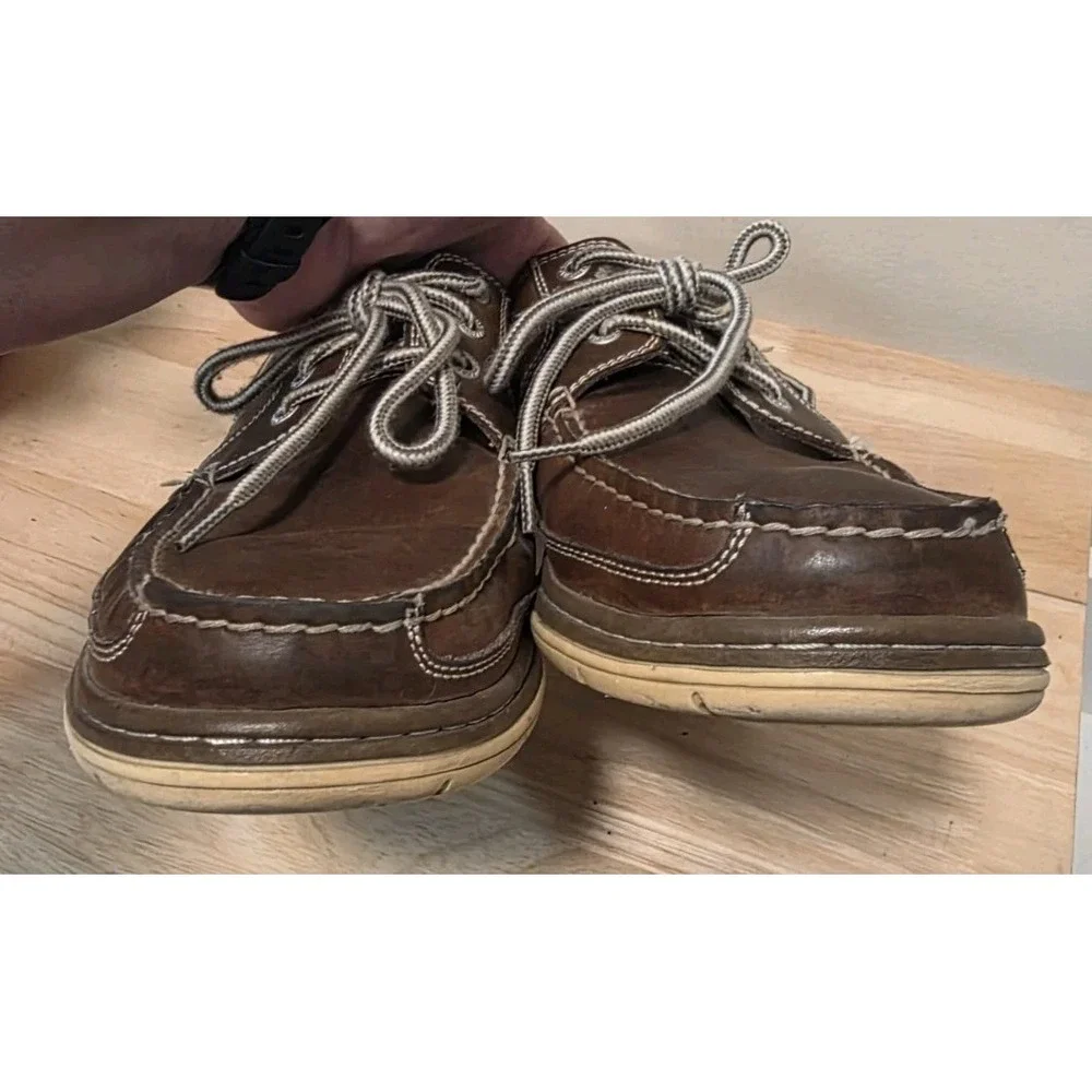 Chaps Men's Brown Leather 3-Lace Up Slip On Boat Loafer Shoes (9.5W)